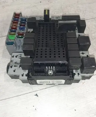 Volvo V70 Fuse box set 08696098 000002786210