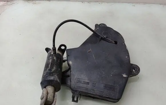 Peugeot 308 Spare wheel mounting bracket 9648236680