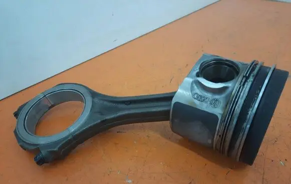 Audi Q7 4L Piston 083100