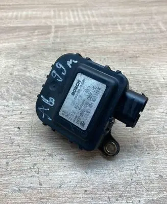 Audi A6 S6 C5 4B Air flap motor/actuator 4B1820511K 0132801158 882
