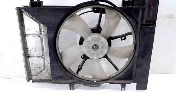 Toyota Yaris Radiator cooling fan shroud MF4227506442