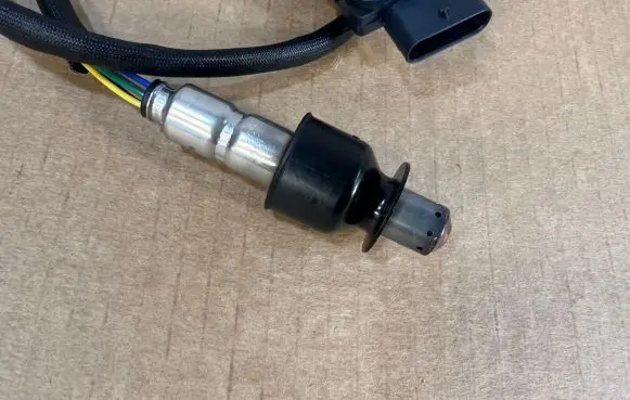 Volkswagen Golf VII Lambda probe sensor 05L907807E 0281008321 0281008322