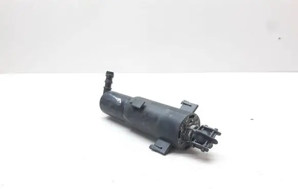 BMW 3 E92 E93 Headlight washer spray nozzle 7179311