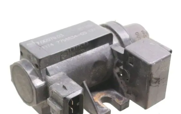 BMW 5 E39 Turbo solenoid valve 70057903 7796634