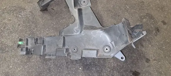 Renault Scenic II - Grand scenic II Rear bumper mounting bracket 8200228454