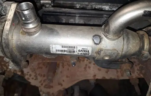 Volvo V50 EGR valve cooler 993062h 8653691