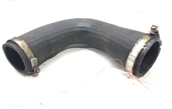 Intercooler hose/pipe
