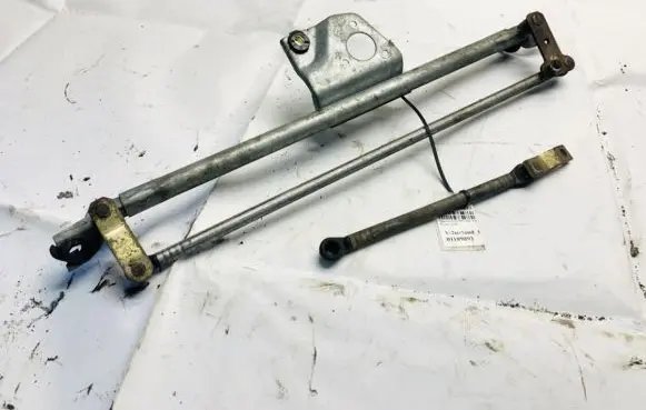 Opel Vectra B Front wiper linkage and motor