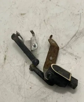 Rear air suspension level height sensor