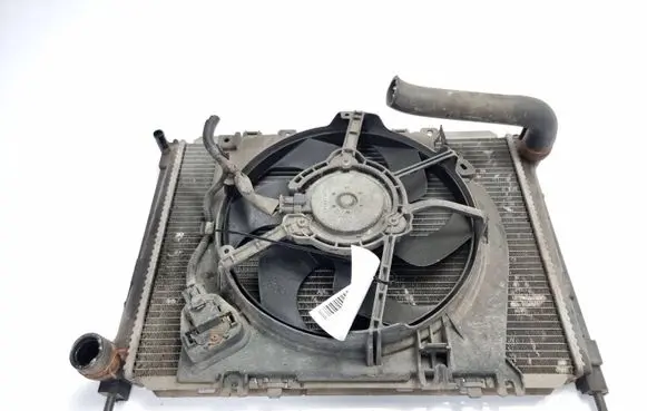 Nissan Note (E11) Coolant radiator 8200688375
