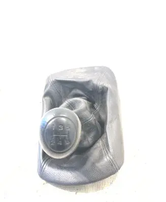 Jeep Liberty Gear shifter/selector 52104373AB