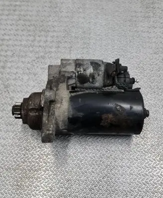 Volkswagen Caddy Starter motor 0001153007