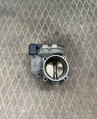Audi A4 S4 B5 8D Throttle valve 06B133062B 0280750009