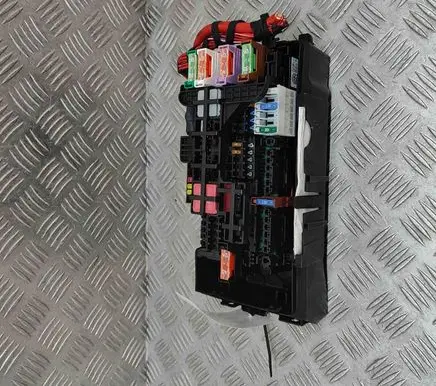 Mercedes-Benz GLE W167 Fuse module A1679063103