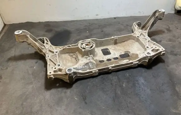 Volkswagen PASSAT B7 Front subframe 7N0199369A