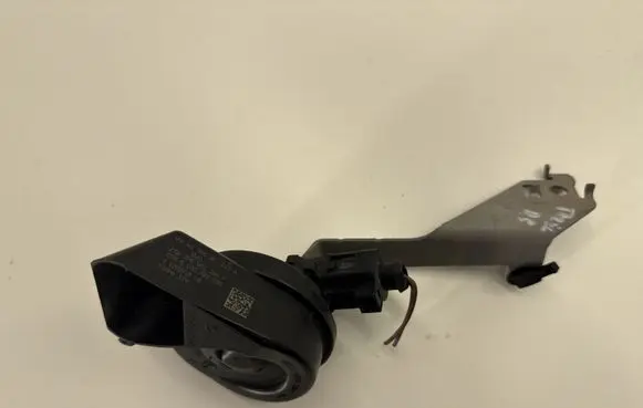Volkswagen Touareg II Horn signal 7P6951223 7P6951182 7P6951223A