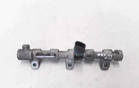 Renault Master III Fuel main line pipe 175215697R