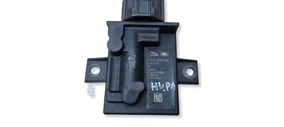 Jaguar XF X260 Fuel pump relay FK739D370AD