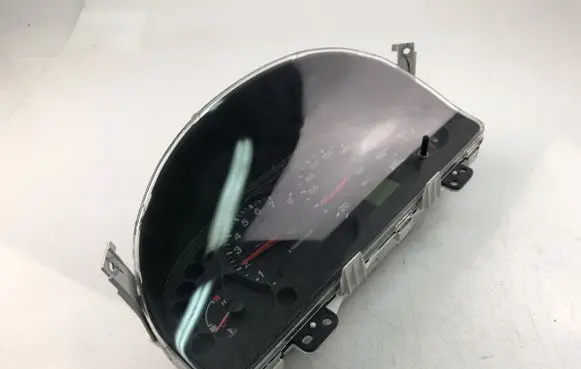 Mazda Tribute Speedometer (instrument cluster) YL8F10849LL