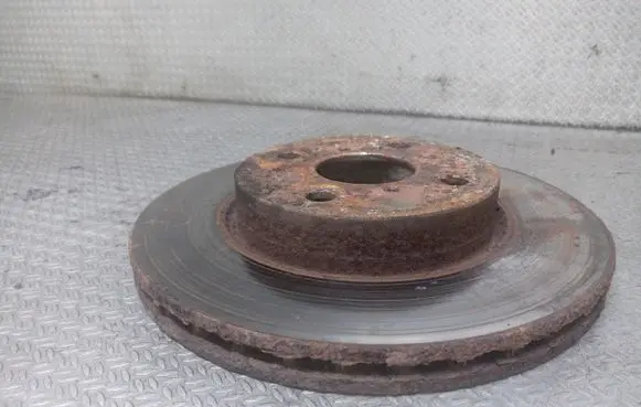 Toyota Yaris Front brake disc