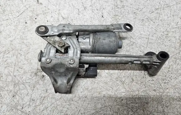 Front wiper linkage and motor