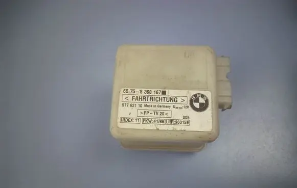 BMW 7 E38 Other control units/modules 65758368167