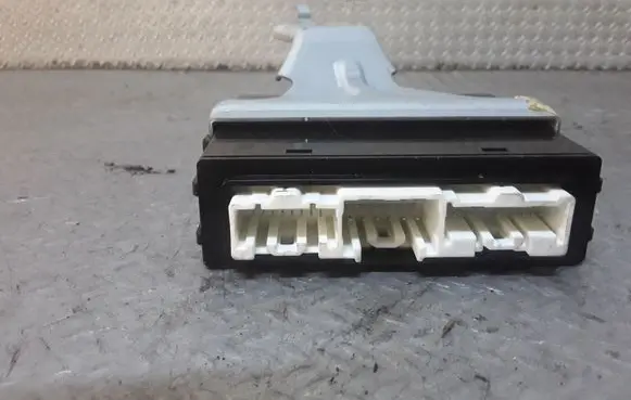 Mazda CX-7 Alarm control unit/module EH63675DZA