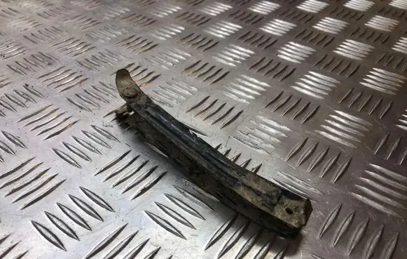 Mercedes-Benz R W251 Front bumper mounting bracket A2518801114
