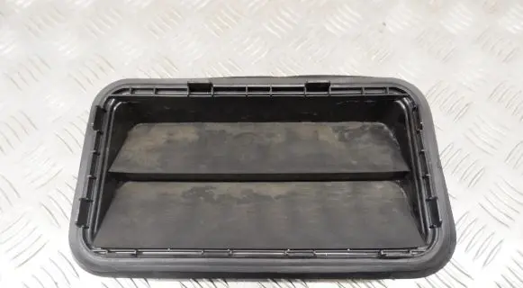 Lexus RX III Quarter panel pressure vent 6294033070