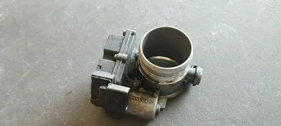 Ford Focus Throttle valve 7V2Q9E926AB