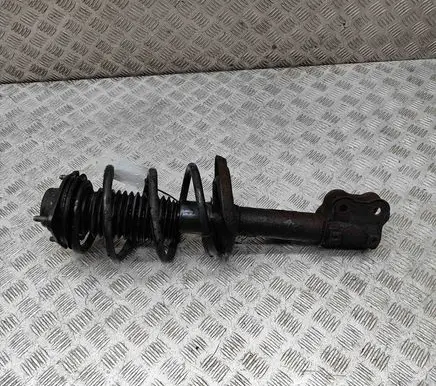 Hyundai i40 Front shock absorber/damper 546613Z130