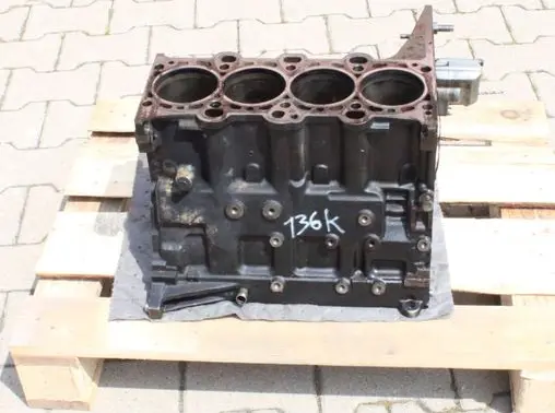 BMW 3 E46 Engine block 2246595