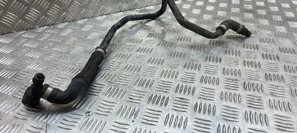 Mercedes-Benz E W212 Engine coolant pipe/hose