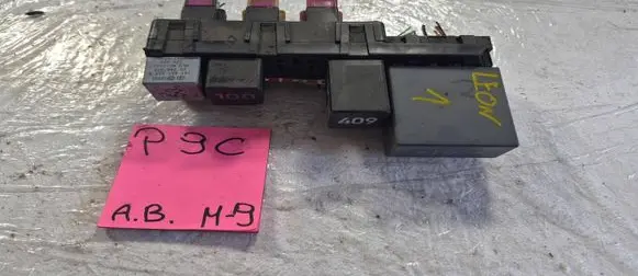 Seat Leon (1M) Fuse box set 