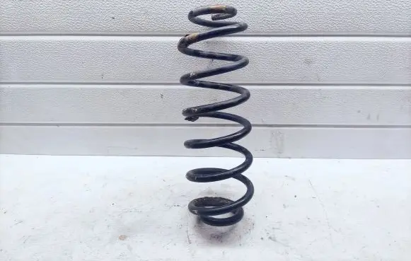 Volkswagen Touran I Rear coil spring