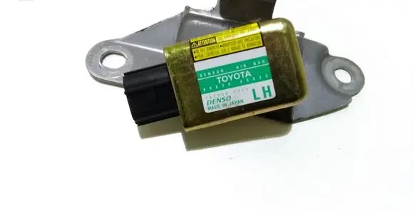 Toyota Land Cruiser (J120) Airbag deployment crash/impact sensor 8983060020 1879000460