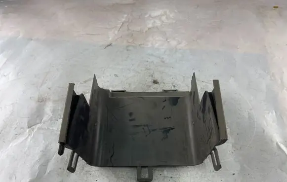 Volkswagen PASSAT B6 Battery box tray cover/lid 1K0915336B
