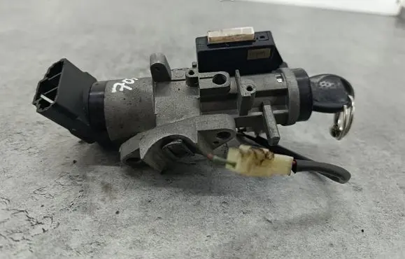 Chevrolet Aveo Ignition lock 96465962