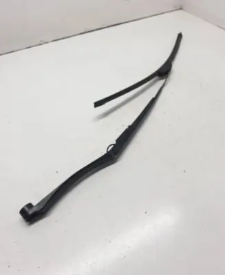 Front wiper blade arm