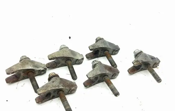 Maserati Ghibli Fuel Injector clamp holder 