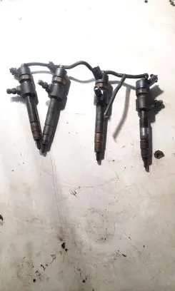 Opel Zafira B Fuel injectors set 0445110276