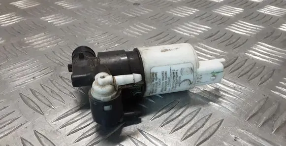 Renault Trafic II (X83) Windscreen/windshield washer pump 8200295685