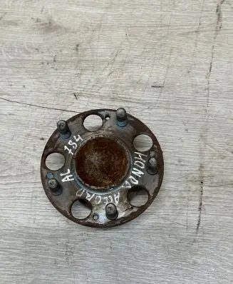 Honda Accord Rear wheel hub