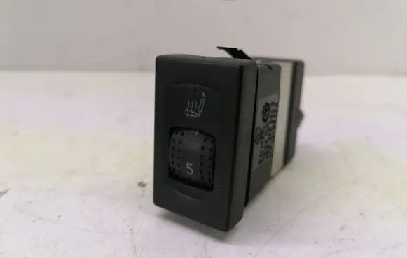 Volkswagen PASSAT B5.5 Seat heating switch 3B0963564