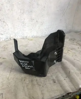 Volvo XC40 Battery tray 32132861
