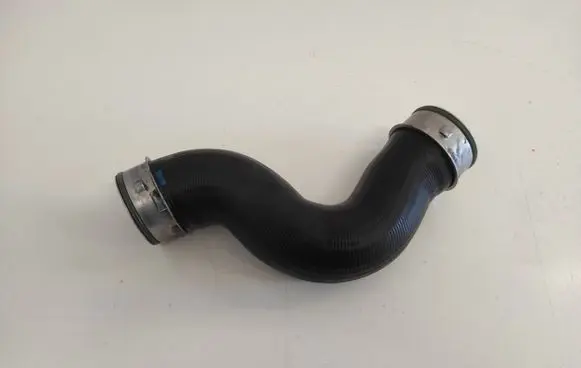 Volkswagen Golf V Intercooler hose/pipe 1K0145832E