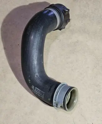 Mercedes-Benz GL X166 Engine coolant pipe/hose A1665000975