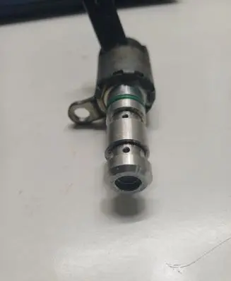Ford Fiesta Oil pressure sensor CM5G6C880CA