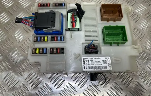 Volvo XC60 Fuse module BG9T14C256GA