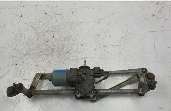 Seat Ibiza IV (6J,6P) Front wiper linkage 